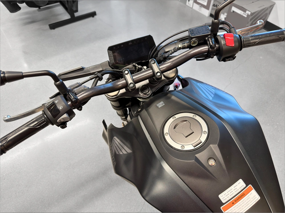 2024 Honda Cb300r alt