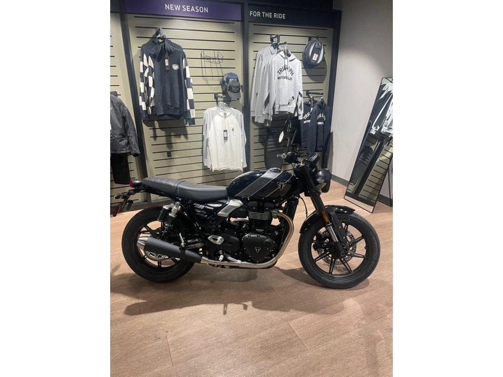 2025 Triumph Speed Twin 900 alt