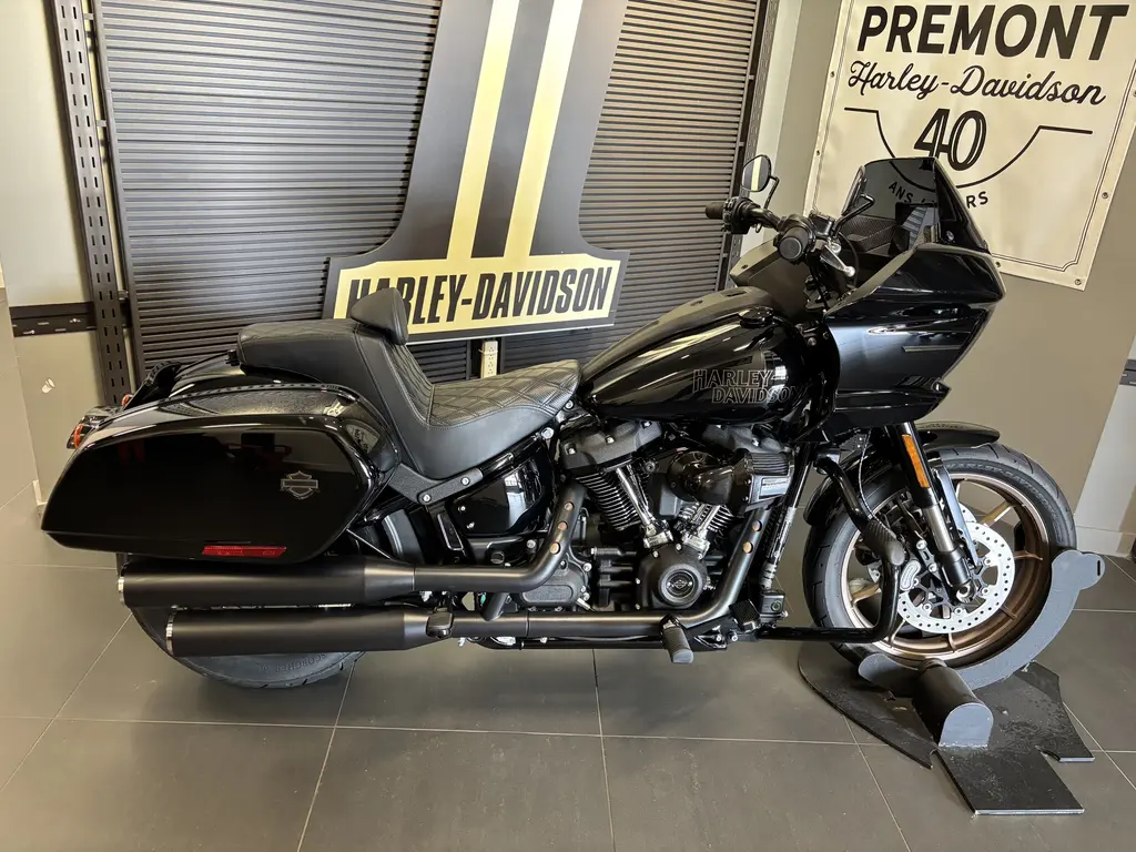Harley-Davidson FXLRST LOW RIDER ST 2024 - FXLRST