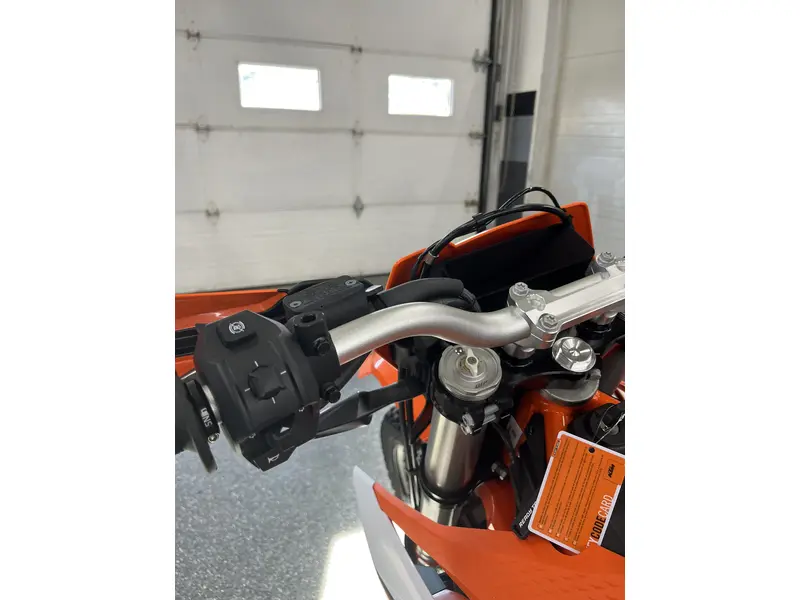 2026 KTM 690 ENDURO R