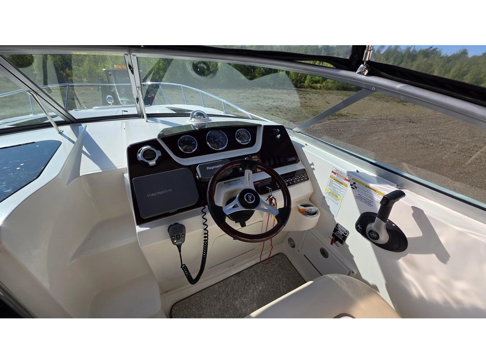 Sea Ray Sundancer 260 2012 alt