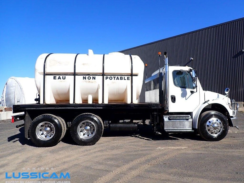 Freightliner M2-106 2014