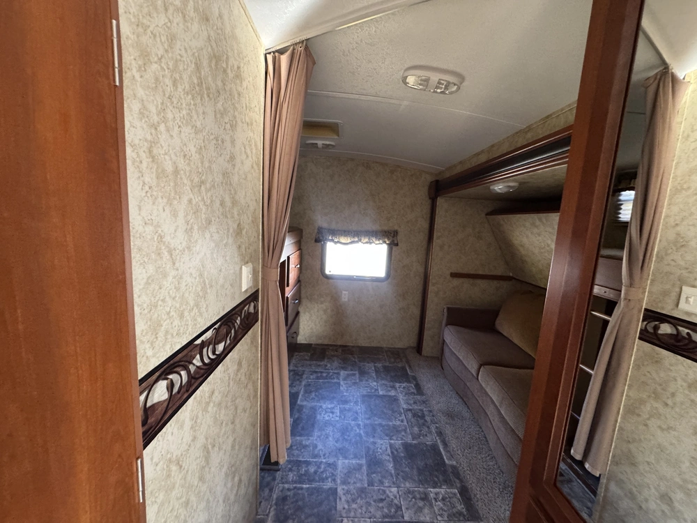 2013 Keystone Rv Cougar Cg32rbk alt