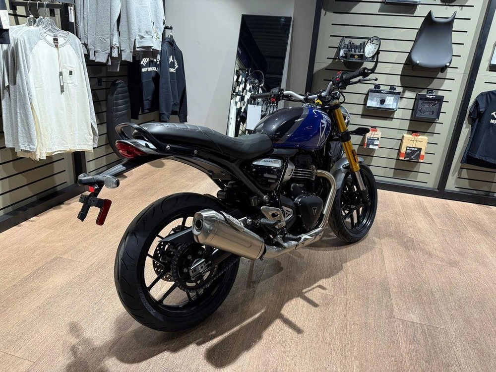 2025 Triumph Speed 400 alt