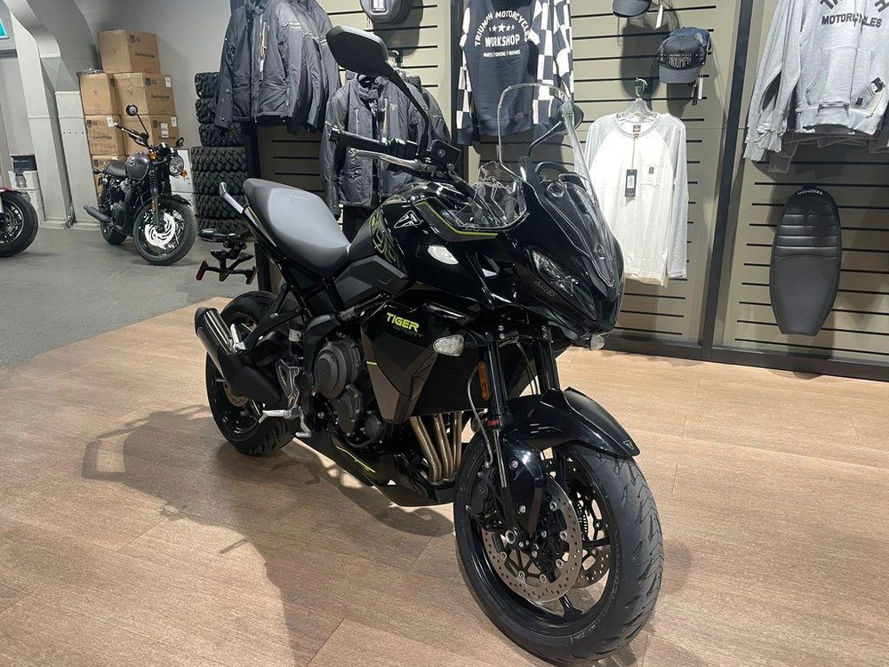 2025 Triumph Tiger Sport 800 alt