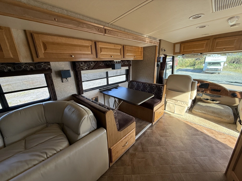 Winnebago Sunstar Itasca 35rf 2011 alt