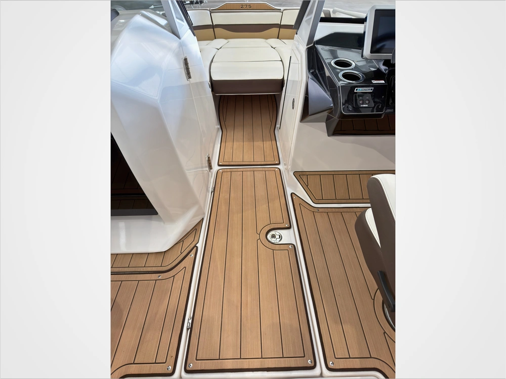 2022 Yamaha 275sd Luxury Day Boat Only 52 Hours / No Luxury Tax* alt