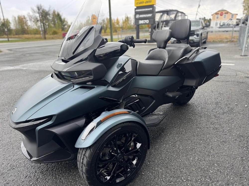 2025 Can-am Rt alt