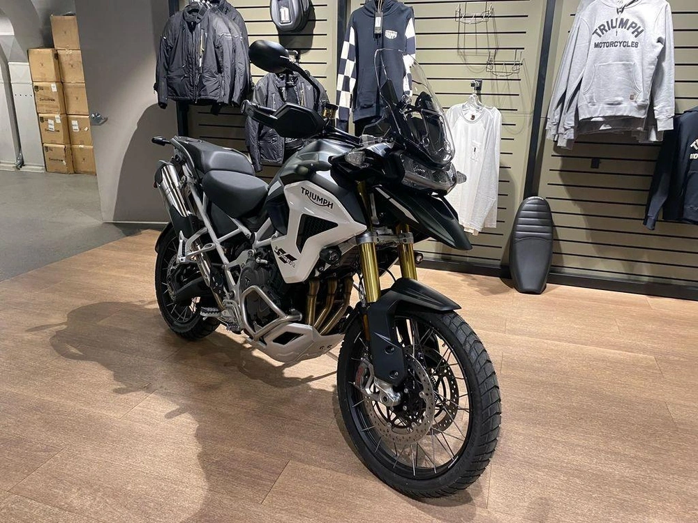 2025 Triumph Tiger 1200 Rally Pro alt