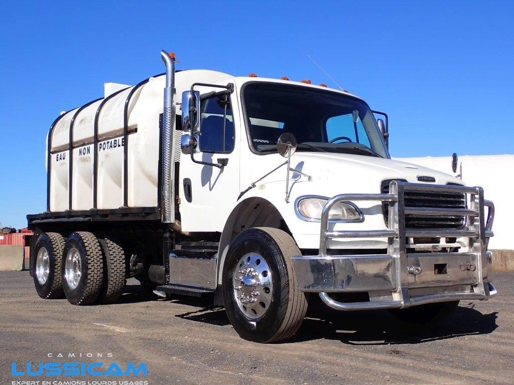 Freightliner M2-106 2014