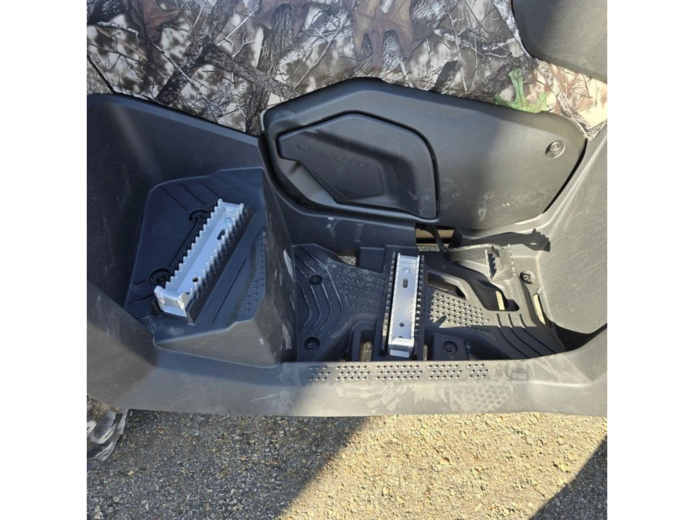 2025 Cfmoto Cforce 800 Touring alt