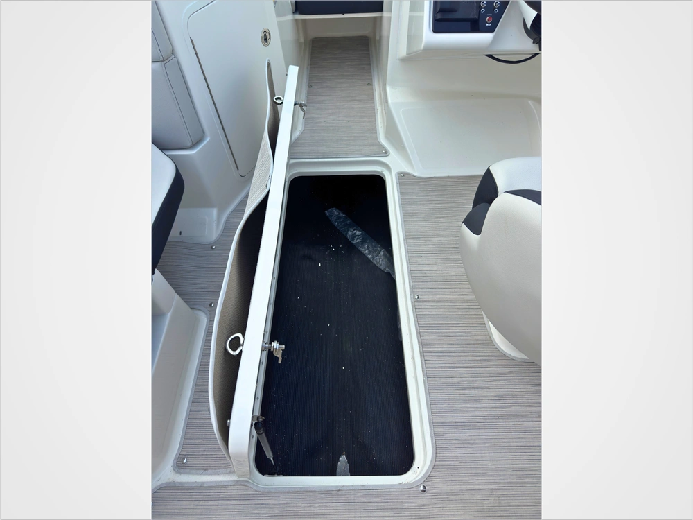 2023 Sea Ray Spx 190 alt