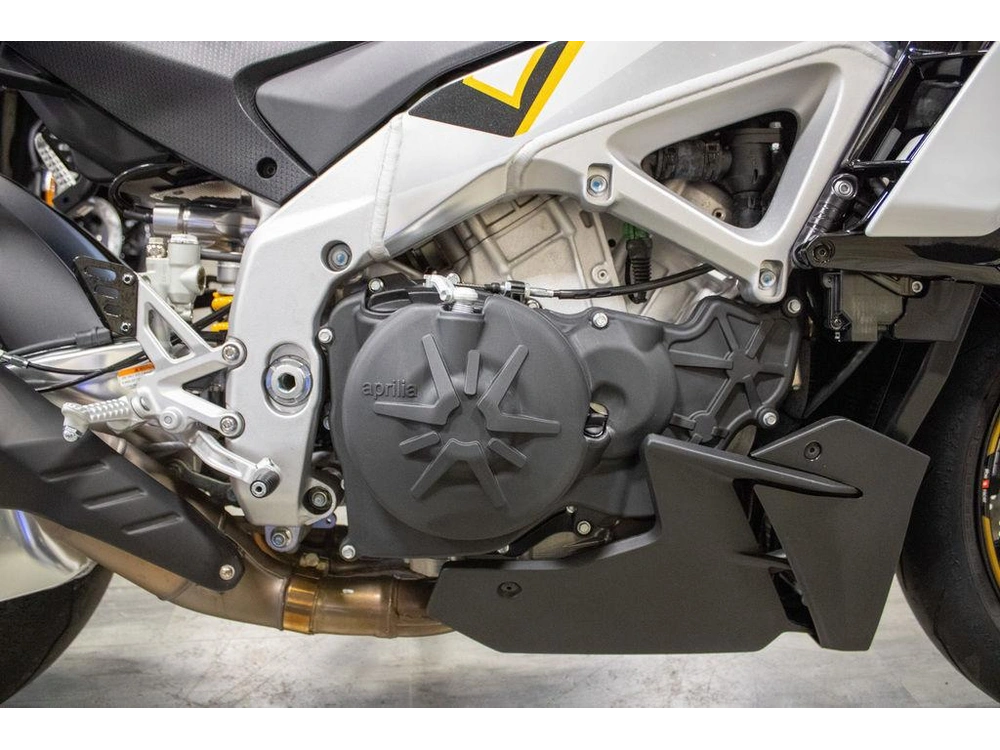 2024 Aprilia Tuono V4 Factory 1100 alt