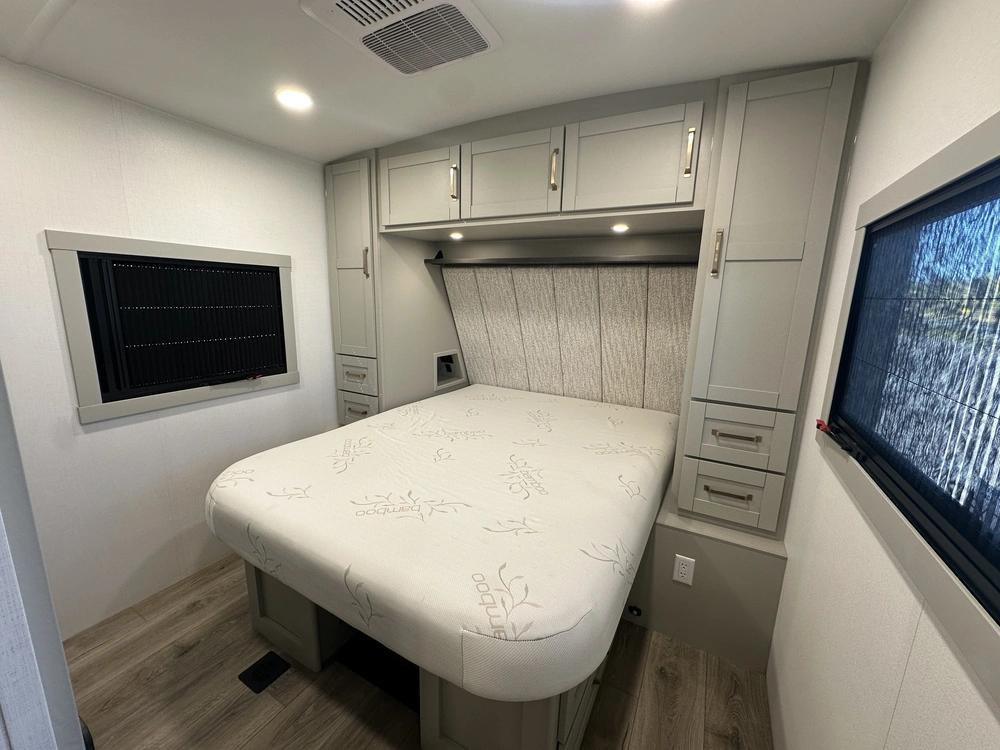 Brinkley Rv Z-air 285 2025 alt