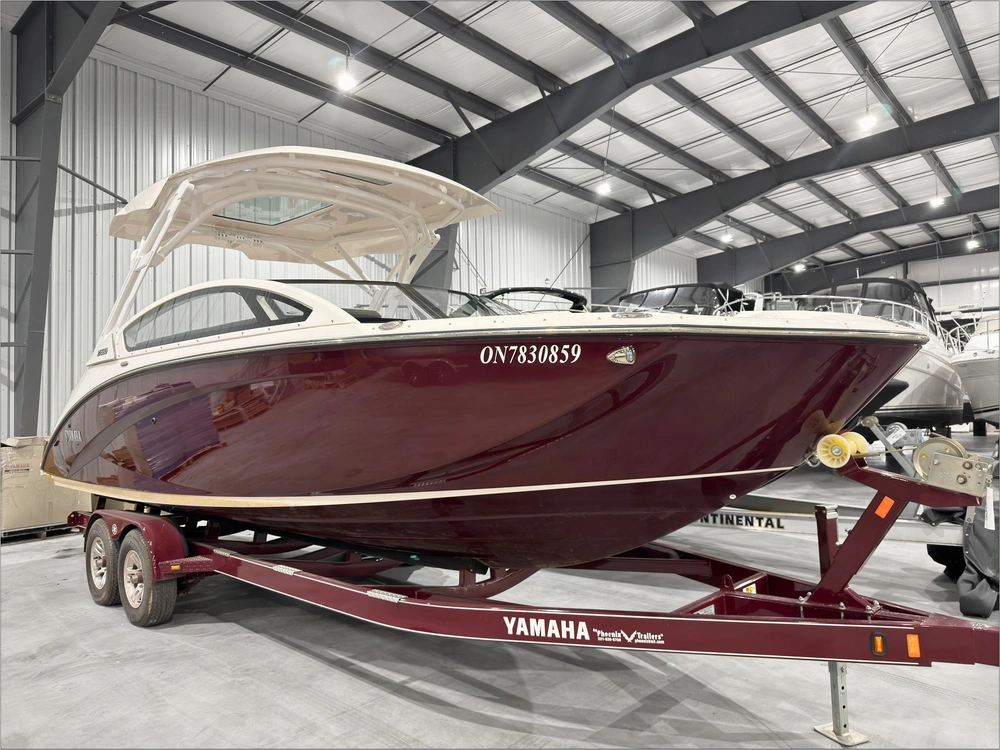 2021 Yamaha 275sd Luxury Day Boat Only 65 Hours / No Luxury Tax*/ Trailer Included alt