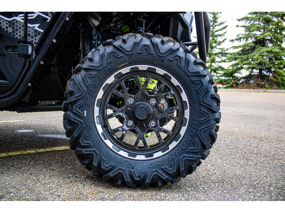 2025 Kawasaki Teryx4 S Le alt