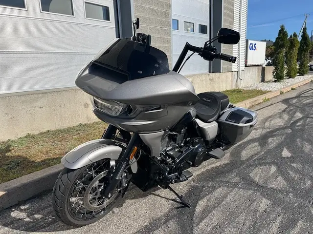 Harley-Davidson CVO Road GlideFLTRXSE 2023