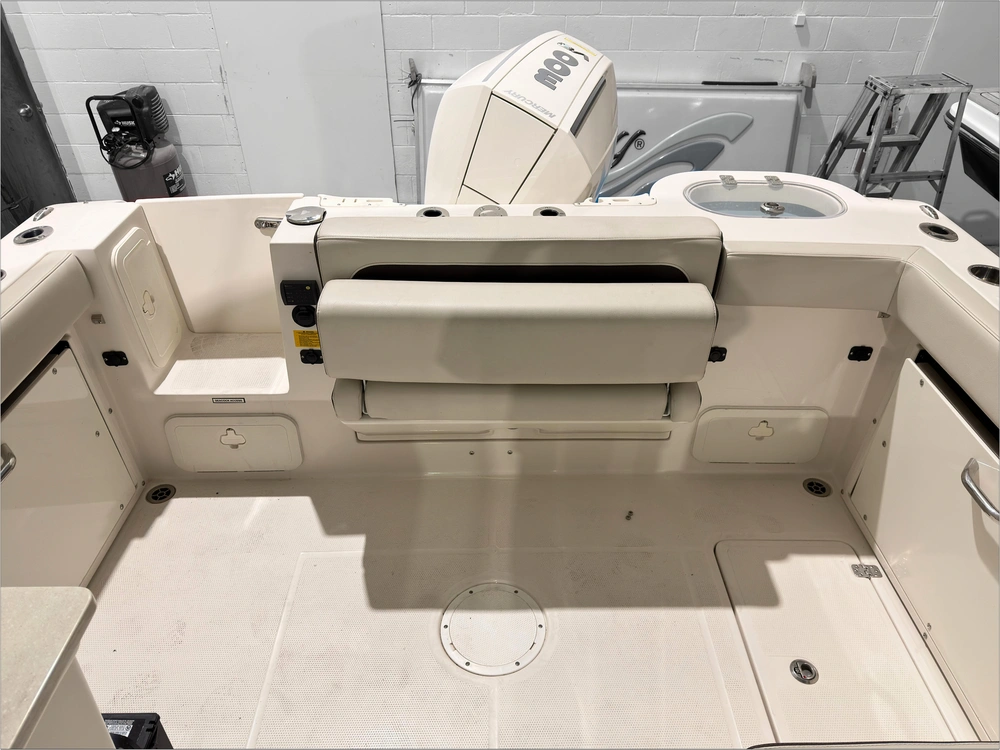 2023 Sailfish 245 Dc No Luxury Tax* alt