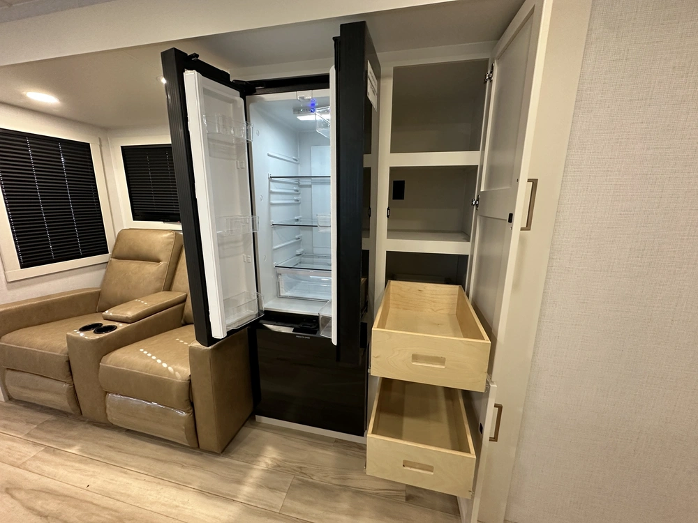 Brinkley Rv I265 2025 alt