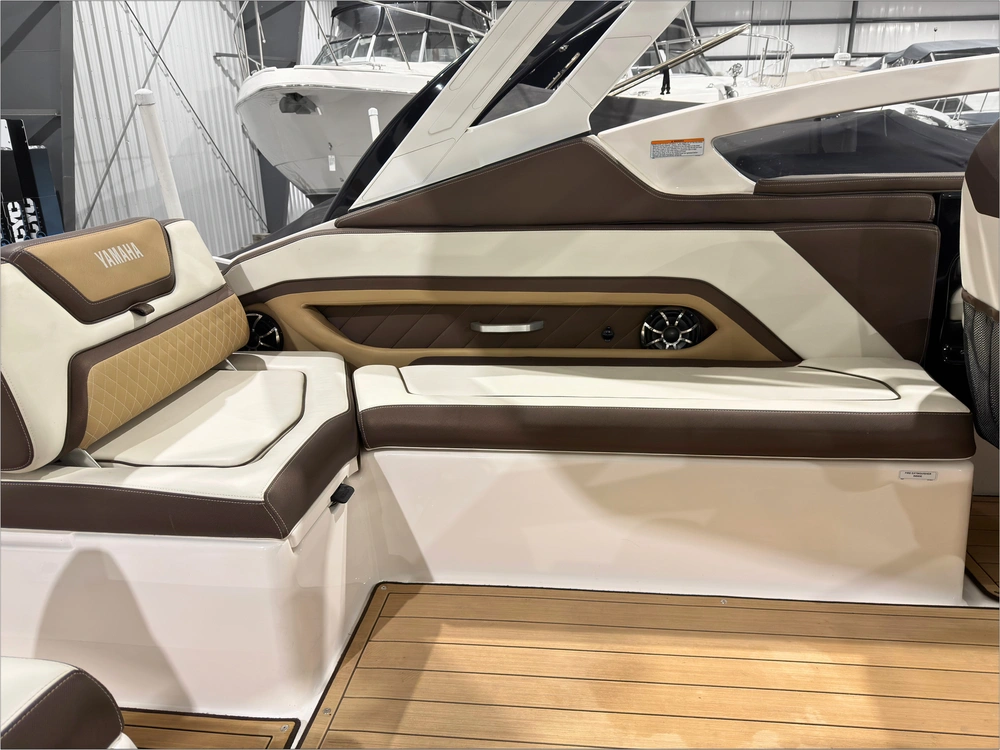 2021 Yamaha 275sd No Luxury Tax* alt