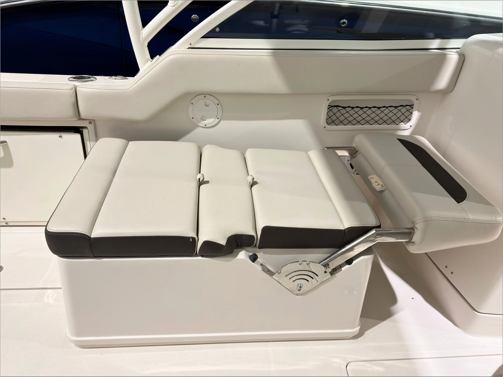 2023 Sailfish 245 Dc No Luxury Tax* alt