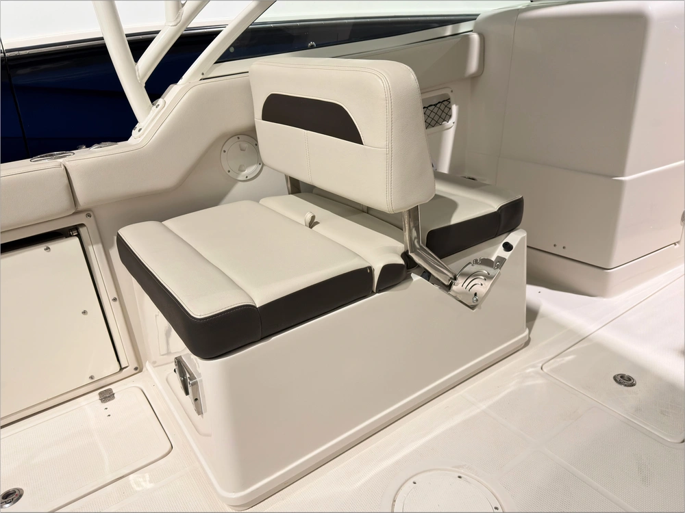 2023 Sailfish 245 Dc No Luxury Tax* alt