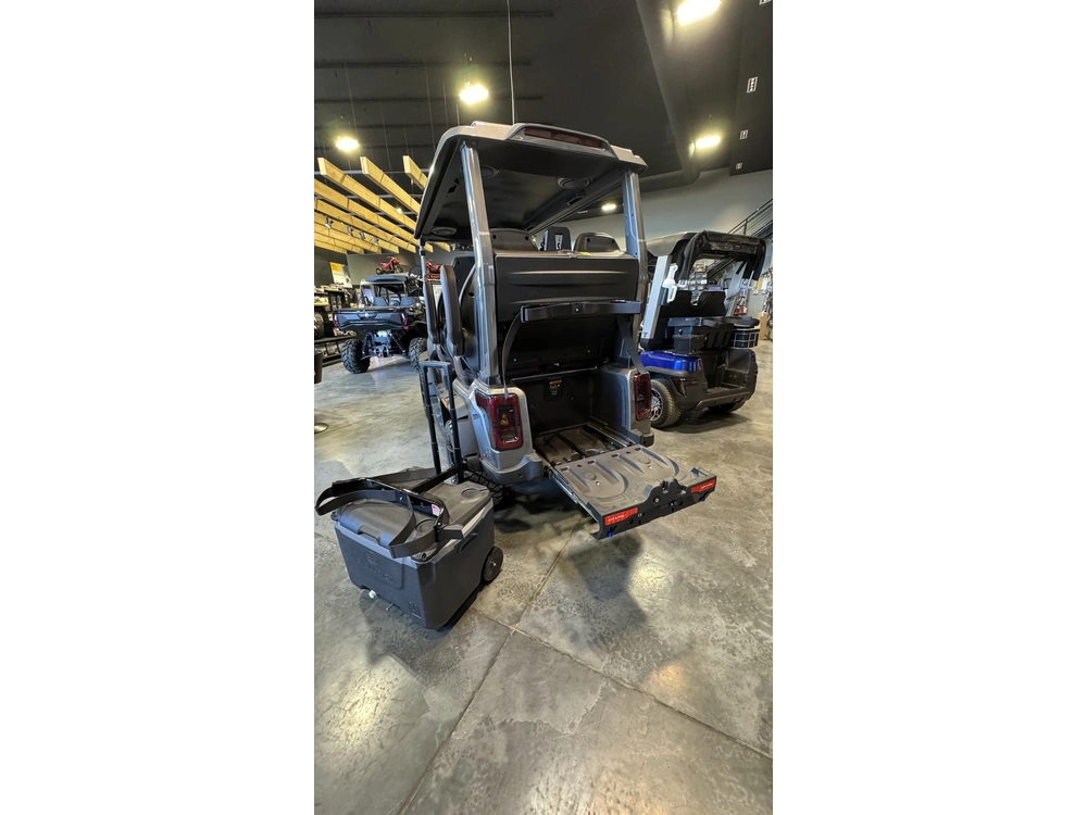 2026 Hdk D-max Xt4 alt