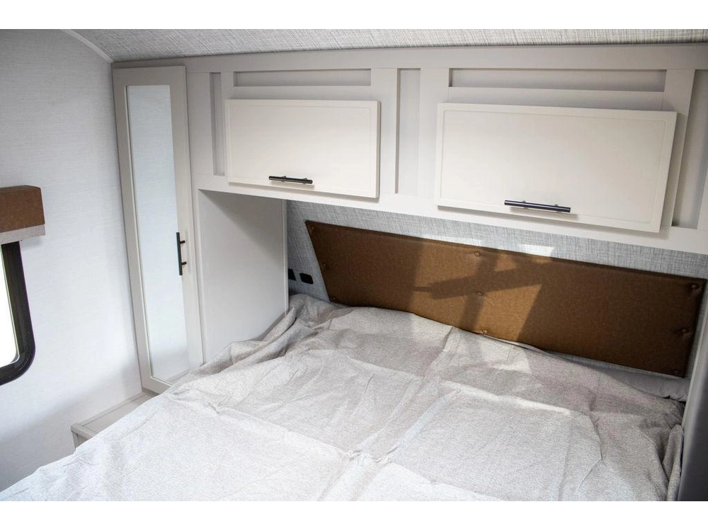 2025 Forest River Vbt24db-or alt