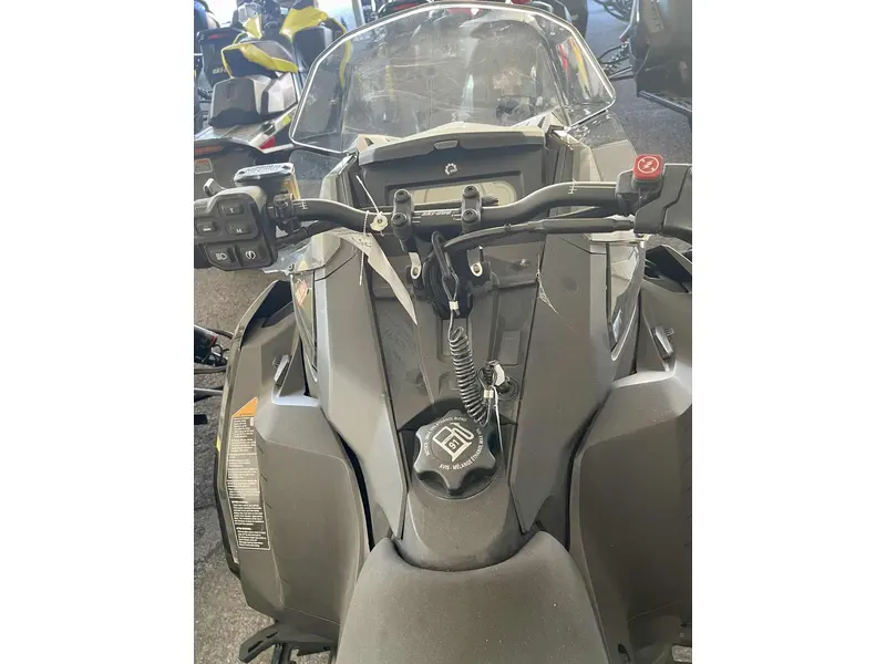 2024 BRP MXZ XRS 850