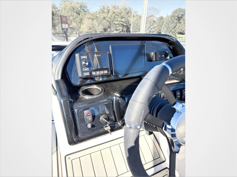 2025 Yamaha 195s $4,000 Black Friday Rebate alt