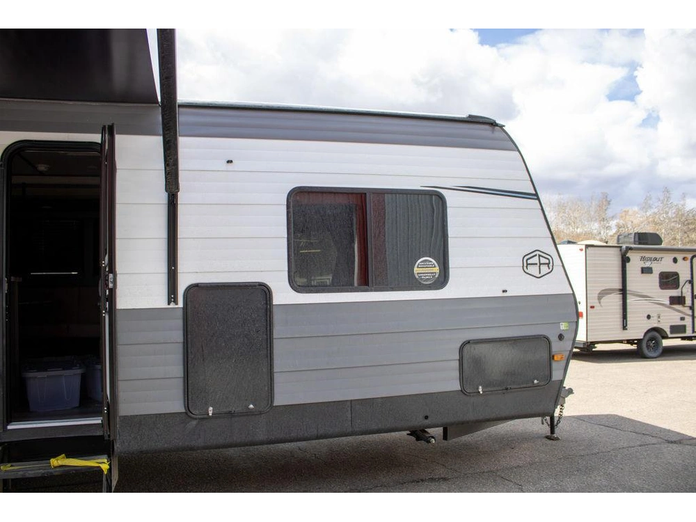 2025 Forest River Ozark 2690bhl-98 alt