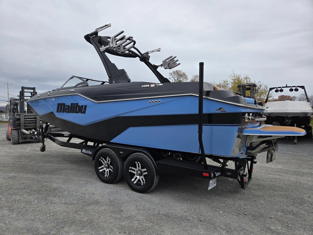 Malibu M230 2025 alt