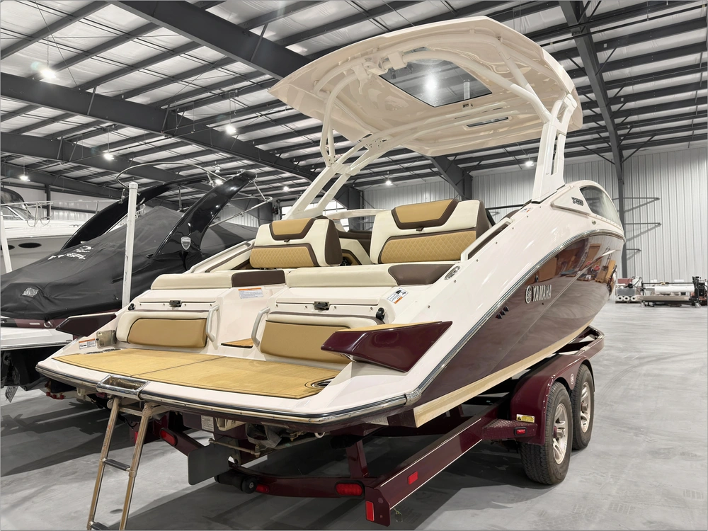 2021 Yamaha 275sd No Luxury Tax* alt