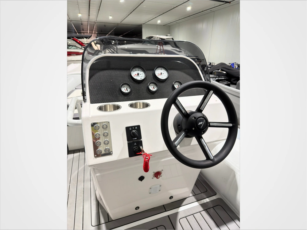 2023 Highfield Sp520 alt