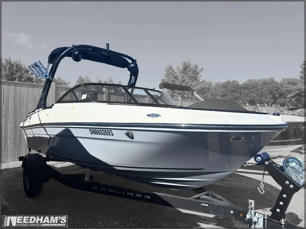 2022 Bayliner VR4