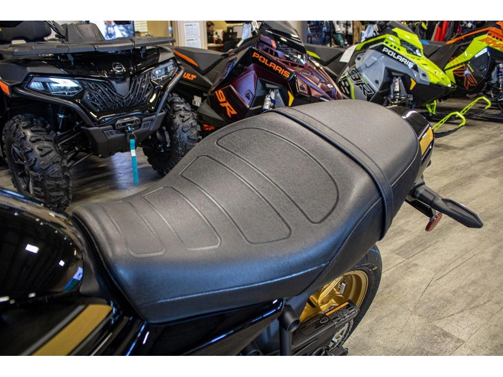 2025 Kawasaki Z650rs alt