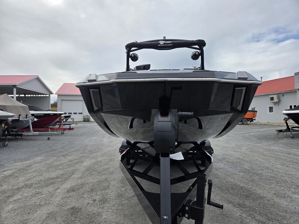 Malibu M230 2025 alt