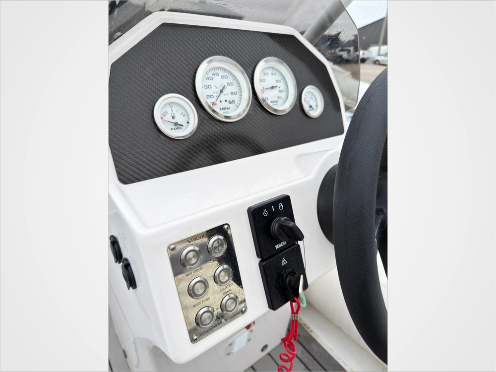 2023 Highfield Sp390 alt