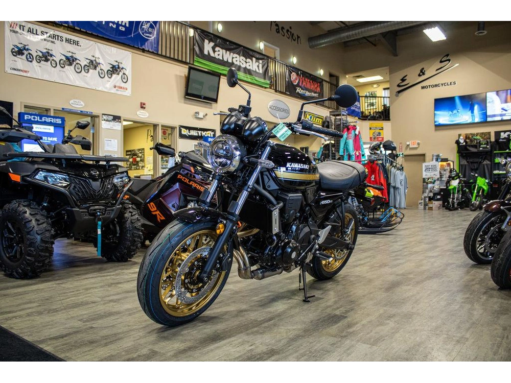 2025 Kawasaki Z650rs alt