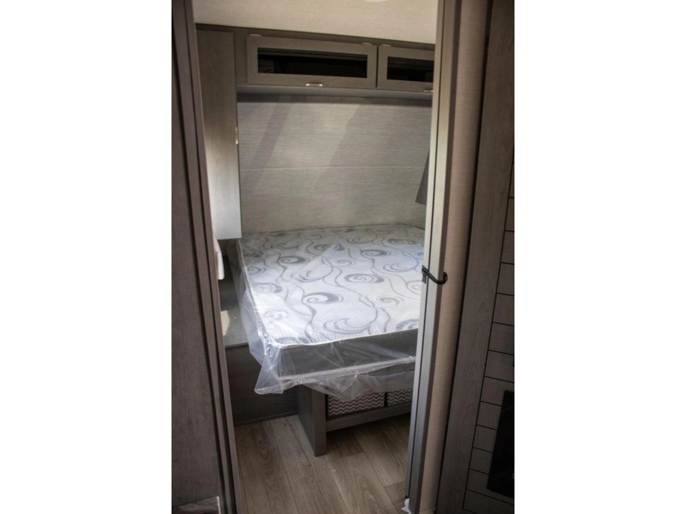 2025 Forest River Ozark 2690bhl-98 alt