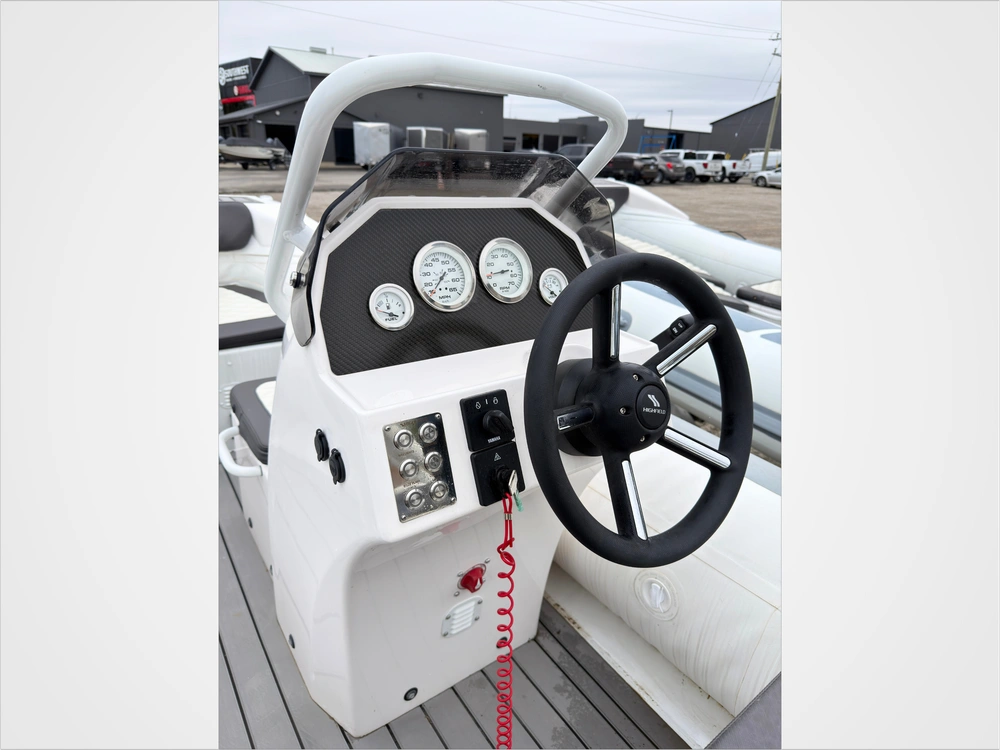 2023 Highfield Sp390 alt