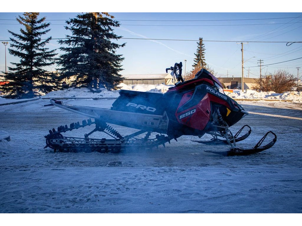 2024 Polaris 850 Pro Rmk Slash 155 Indy Red alt