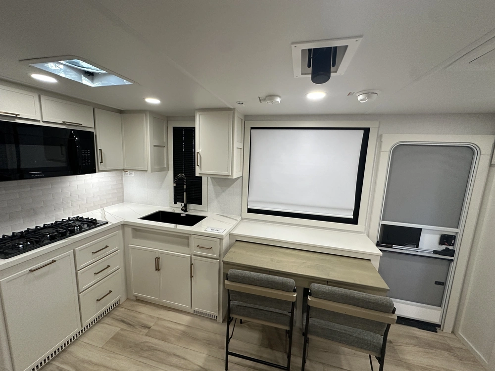 Brinkley Rv I265 2025 alt