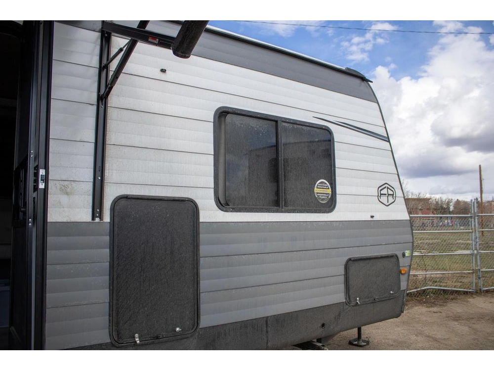 2025 Forest River Ozark 2690bhk-98 alt