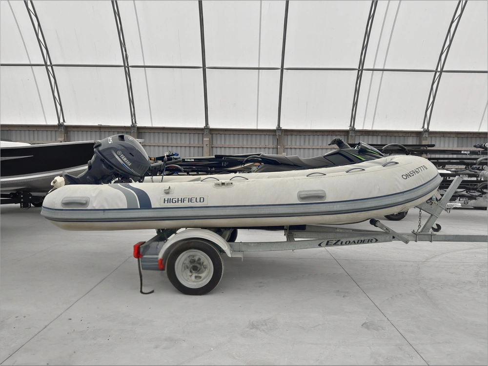 2015 Highfield Cl380 alt