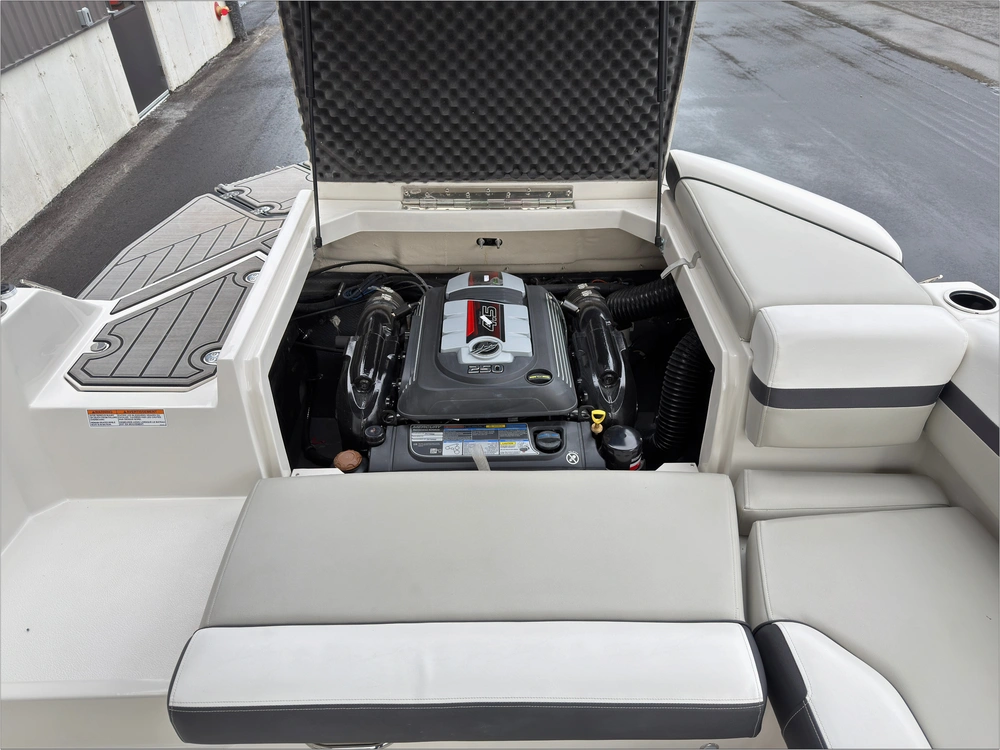 2023 Starcraft Svx Io 210 Clearance Priced alt