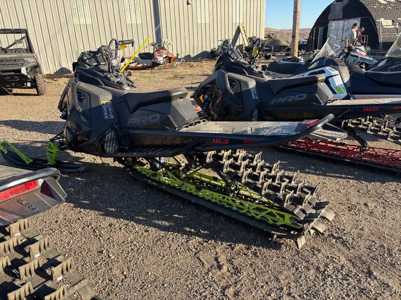 2023 Polaris BOOST RMK PRO 163