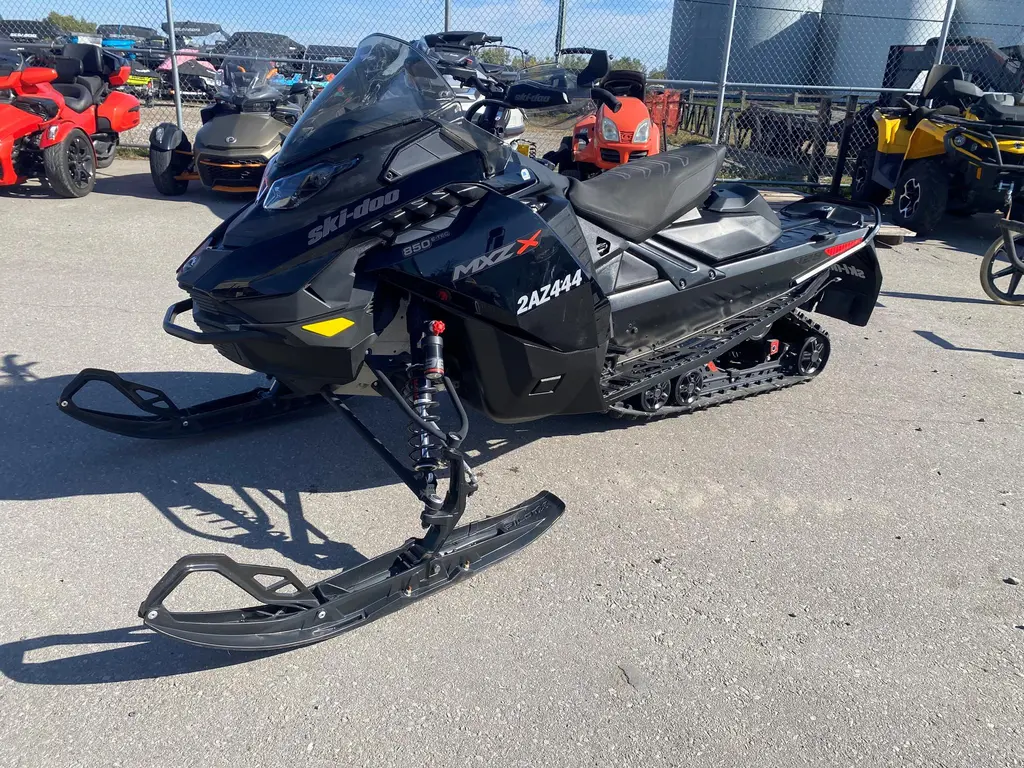 2024 Ski-Doo MXZ X 850