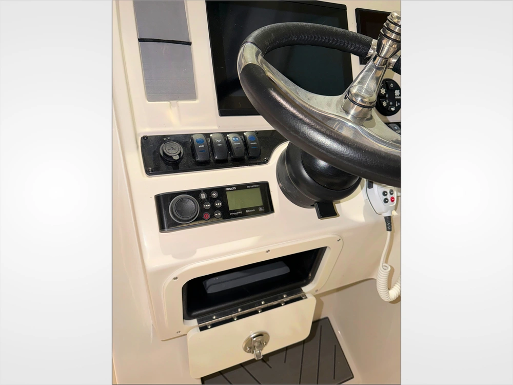 2023 Sailfish 245 Dc No Luxury Tax* alt