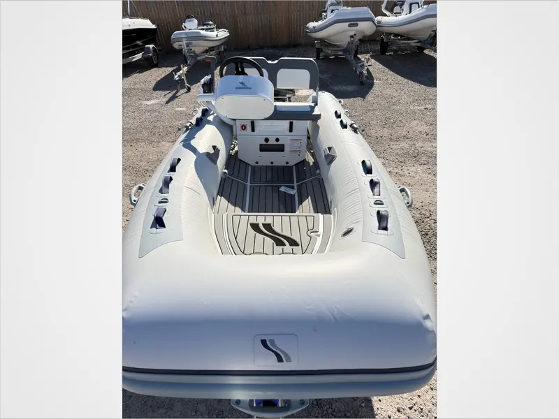 2023 Highfield CL360